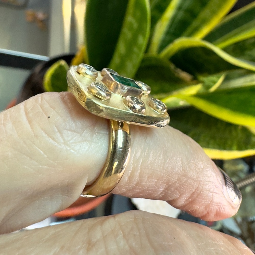 E.DeHaven 18k Emerald & Diamonds ring - Picture 5 of 16